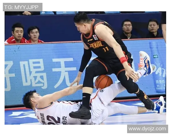 沈梓捷的篮球之路：从青涩少年到CBA明星的奋斗历程与成长故事